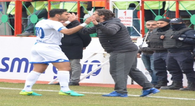  Hakem, olmayan penaltıyı verdi 