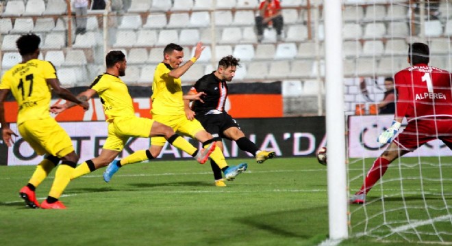 TFF 1. Lig: Adanaspor: 2 - İstanbulspor: 2