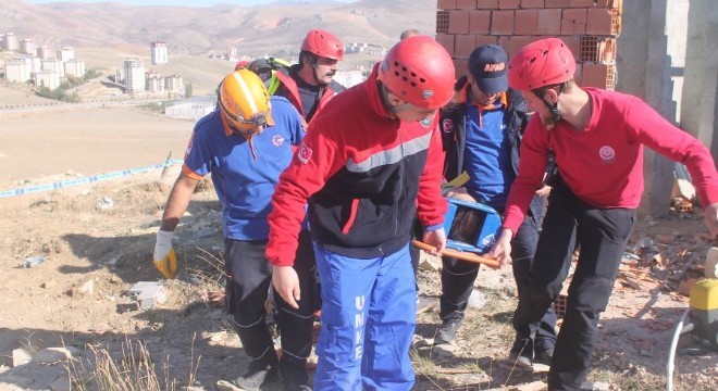 AFAD’dan gerçeğini aratmayan tatbikat