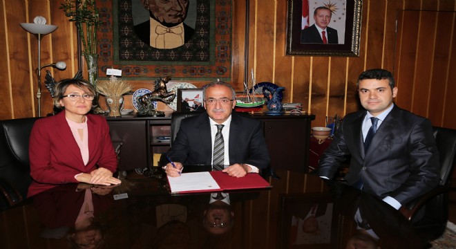ATAÜNİ de AB sözleşmesi gündemi