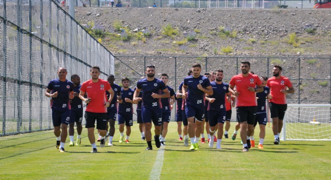 Alanyaspor Erzurum kampını sürdürüyor