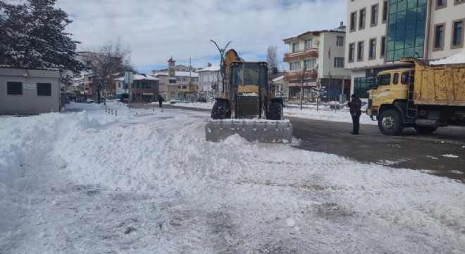 Aşkale Belediyesi karla mücadeleye odaklandı