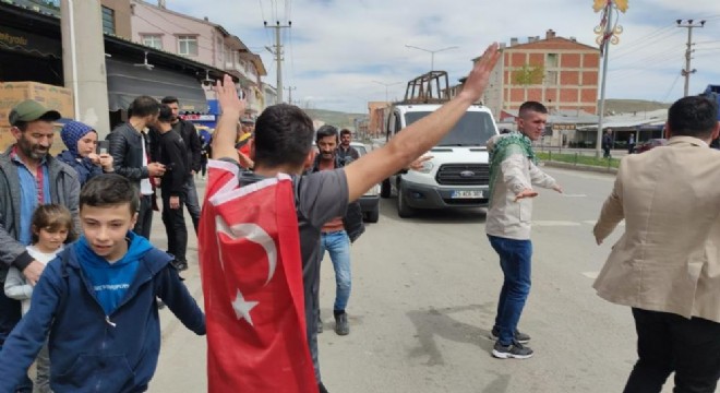 Asker uğurlamasında gurur ve gözyaşı vardı