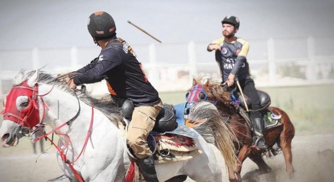 Atatürk Üniversitesi Atlı Spor Kulübü 2’inci oldu