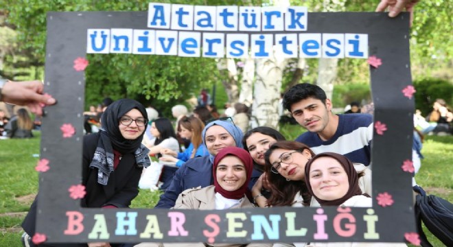 Atatürk Üniversitesi bahar şenliği tamamlandı