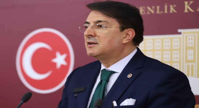 Aydemir: ‘Sağlık çalışanları birer kahraman’