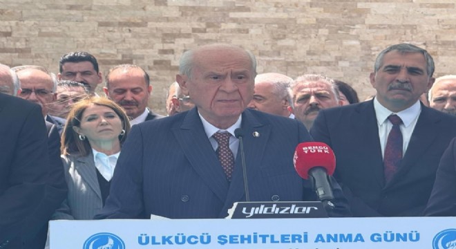 Bahçeli Ülkücü Şehitler Anıtı nı ziyaret etti