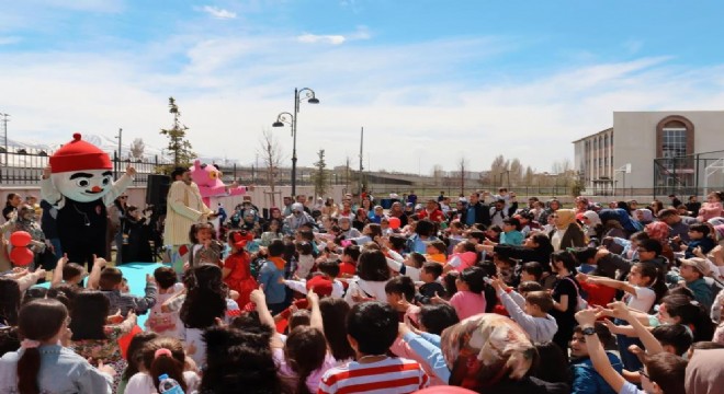 Bilim Erzurum’da Milli coşku yaşandı