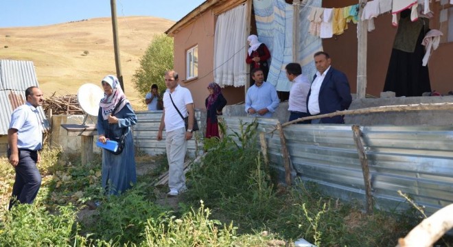 Bir çocuk öldü, anne ve 3 çocuk tedavi altında