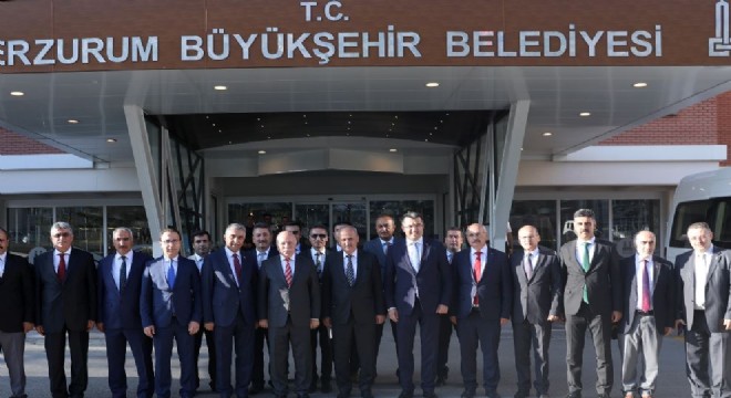 Büyükşehir Bakan Turhan’ı ağırladı