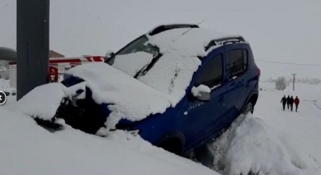 Buzlanma kazayı beraberinde getirdi