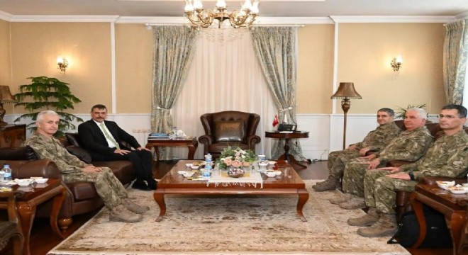 Çiftçi Bayraktaroğlu Paşayı ağırladı