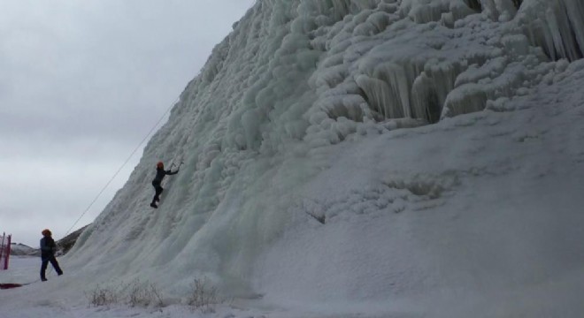 Dünyada kayak pistine en yakın duvar Palandöken’de