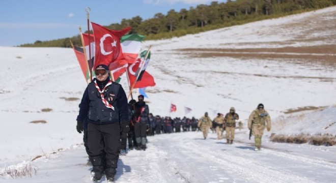 Ecdat yolunda yürüdüler