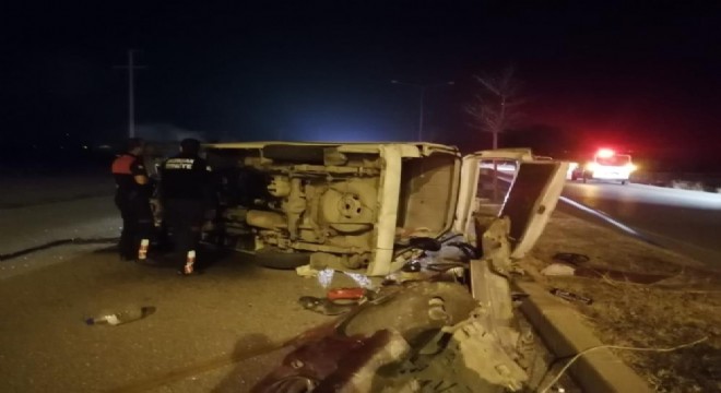Erzincan yolunda trafik kazası: 4 yaralı