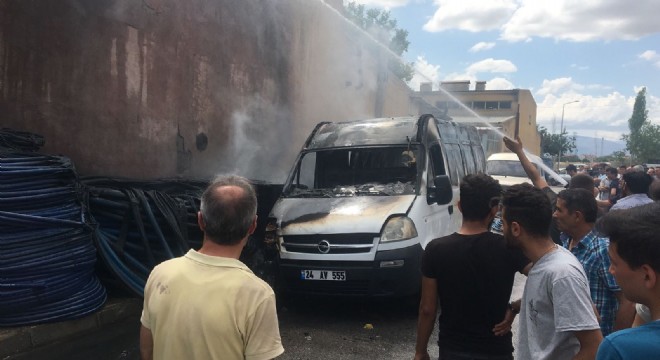 Erzincan yolunda yangın