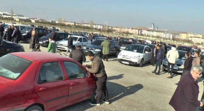 Erzurum 2. El Pazarında yoğunluk