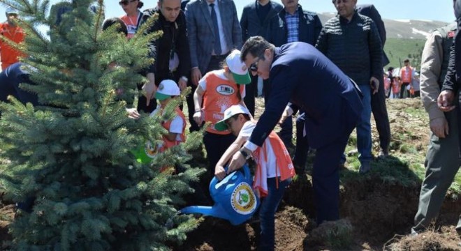 Erzurum’da 1919 fidan toprakla buluştu