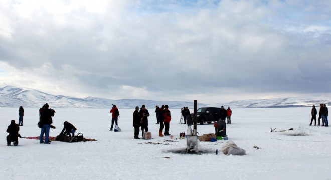 Erzurum’da Eskimo usulü balık avı