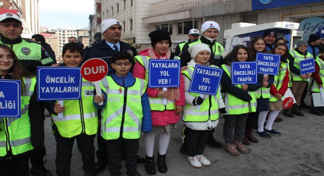 Erzurum’da  Yaya Öncelikli Trafik  uygulaması