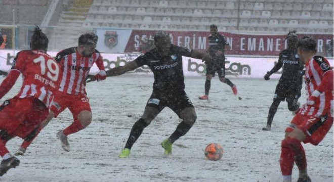 Erzurumspor 3 puan hasretini 6 haftaya çıkardı