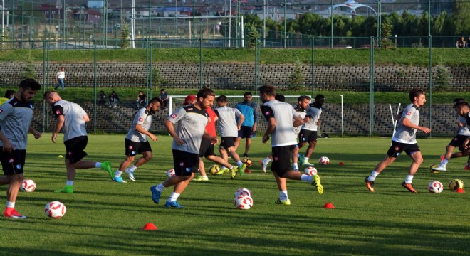 Erzurumspor futbolcuları laktat testinden geçti