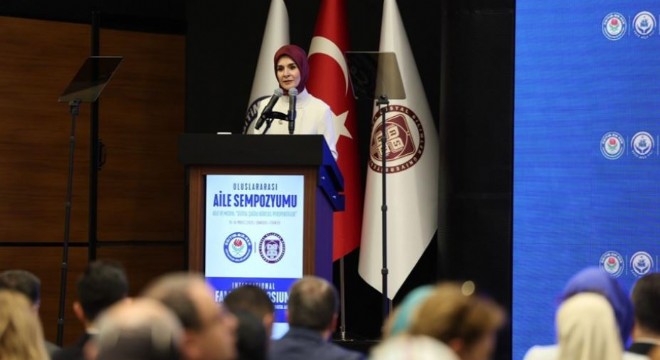 Göktaş: 'Annelik ve babalık itibarsızlaştırılıyor'