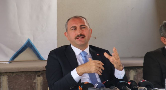 Gül:  ‘FETÖ bir terör örgütüdür’