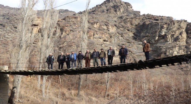 Hacı Mahallesi sakinleri sorunlarına çözüm bekliyor