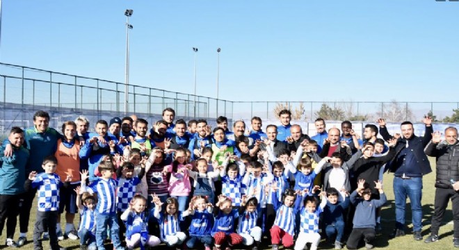 İlköğretim  öğrencilerinden Erzurumspor’a moral destek