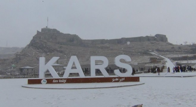 Kar Kars a düştü