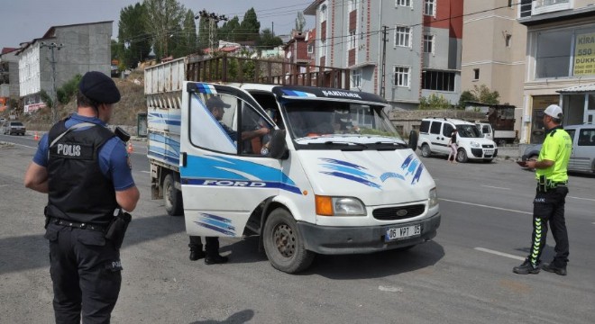 Kars – Erzurum yolunda  trafik ve asayiş uygulaması