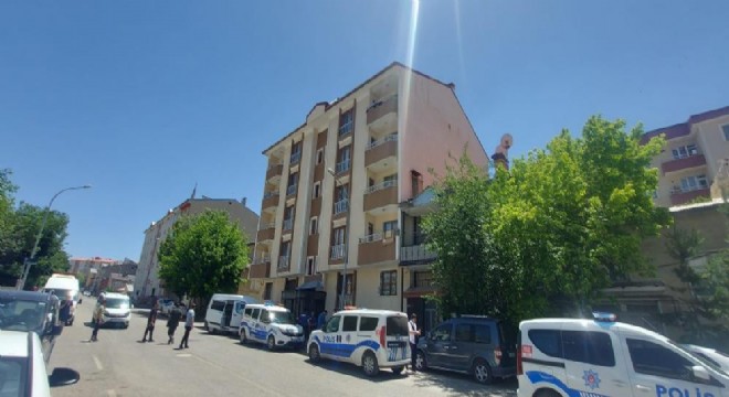 Kaza kurşunuyla kuzenini vurdu