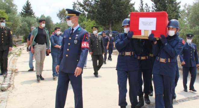 Kıbrıs Gazisi, Akan dualarla uğurlandı