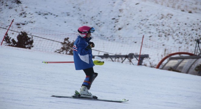 Kış Sporlarının adresi Palandöken oldu