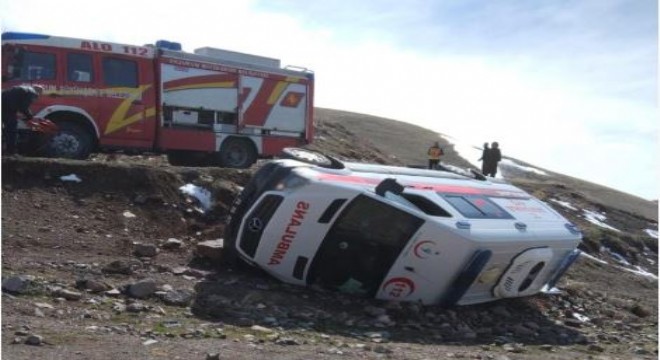 Konaklı yolunda trafik kazası: 4 yaralı