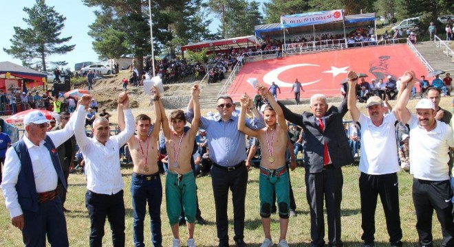 Vali Memiş, Kırdağ şenliklerine katıldı