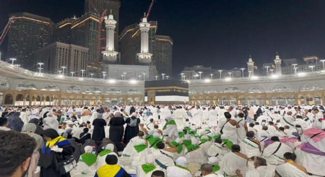 Milyonlarca hacı adayı Kabe ye kavuştu