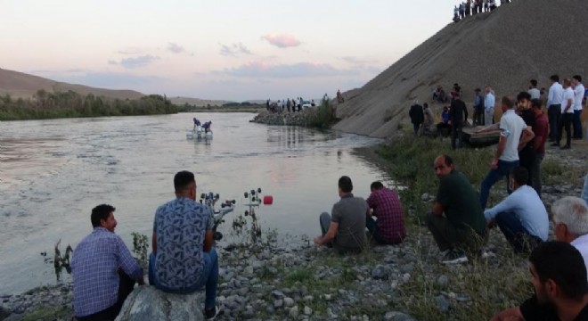 Murat Nehri can aldı