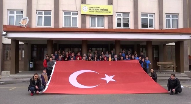 Nafizbey  öğrencilerinden Mehmetçiğe şiirli destek