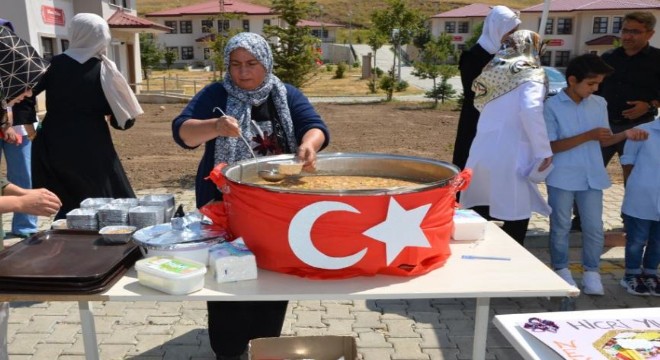 Nene Hatun çocuk evlerinde aşure günü etkinliği