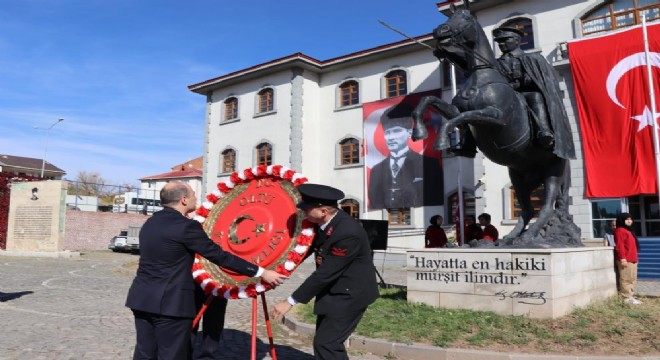 Oltu da Cumhuriyet Bayramı törenleri başladı