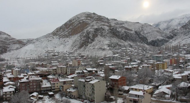 Oltu tarım kesiminde kar sevinci