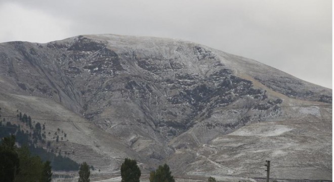 Palandöken beyaza büründü