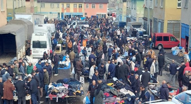 Pazarda bayram yoğunluğu