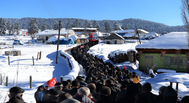 Şehit Tuğ tekbirlerle uğurlandı