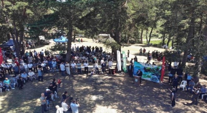 Sekmen Maviyemiş festivali coşkusuna ortak oldu