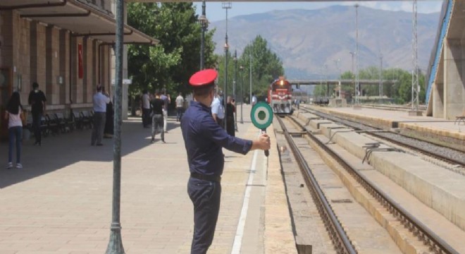 TCDD’den Erzurum – Erzincan hattında ilaçlama