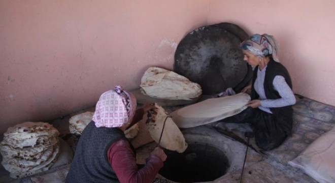 Tandırlar Ramazan sofraları için yanıyor