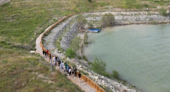 Uzundere’de kamp sezonu açıldı